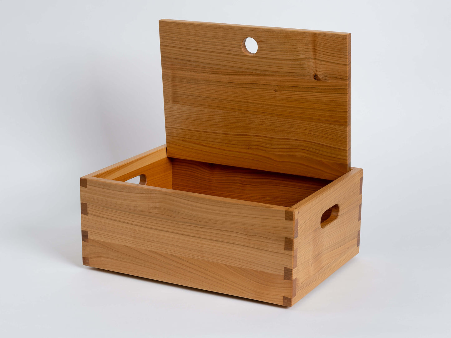 Stapelkasten aus Kirsche